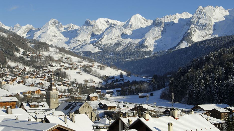 Le Grand-Bornand village and snowy Aravis mountains
